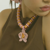 CHUNKY CATTLEYA NECKLACE